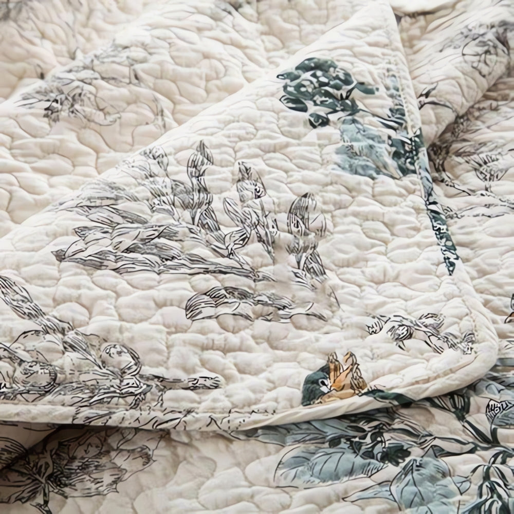 Chic Floral Bed Cover Set for Year-Round Comfort