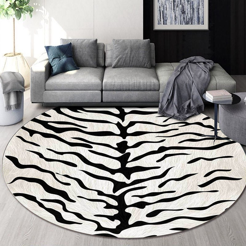 Contemporary Black and White Polyester Rug with Tiger Skin Design – Washable, Non-Slip for Living Room