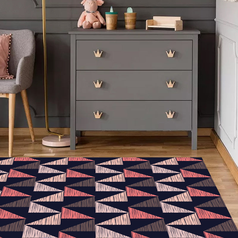 Modern Geometric Triangle Area Rug in Black – Stain-Resistant Polyester