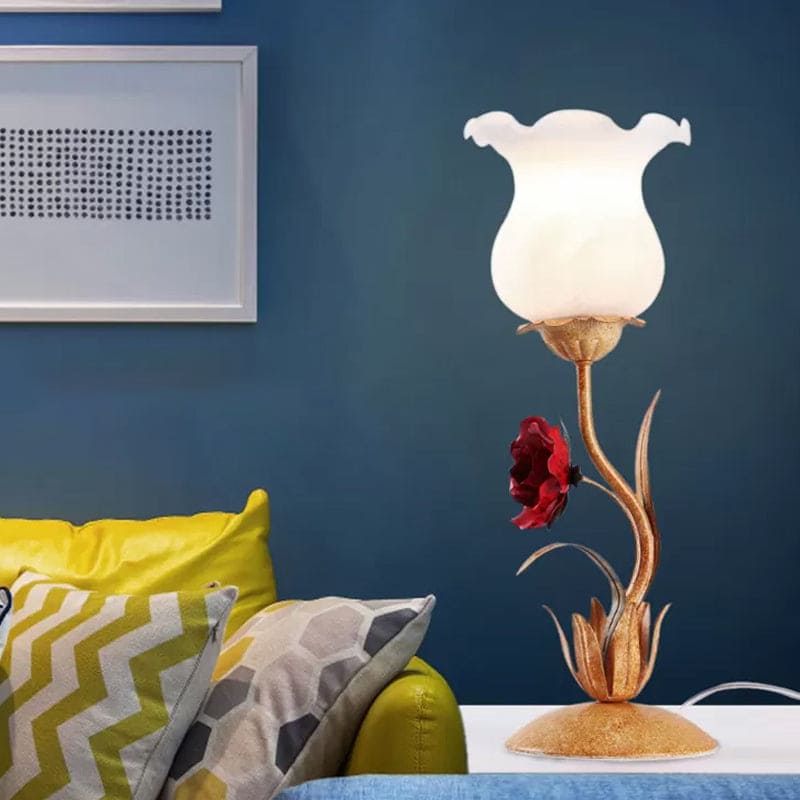 Flower-Themed Table Lamp for Bedroom Decoration