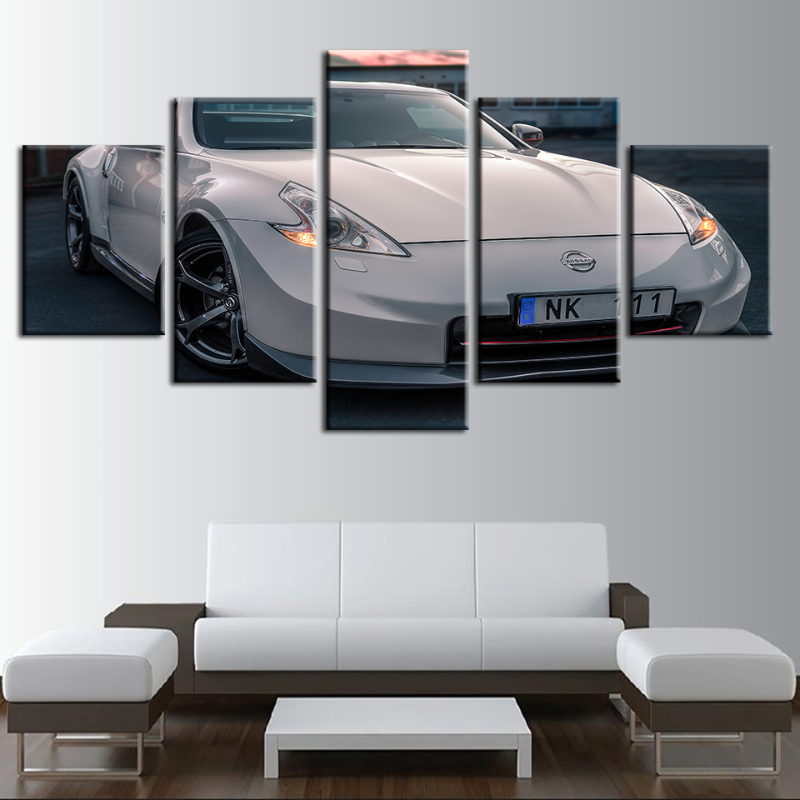 Stunning 5-Piece Canvas Art Featuring a Metallic Car