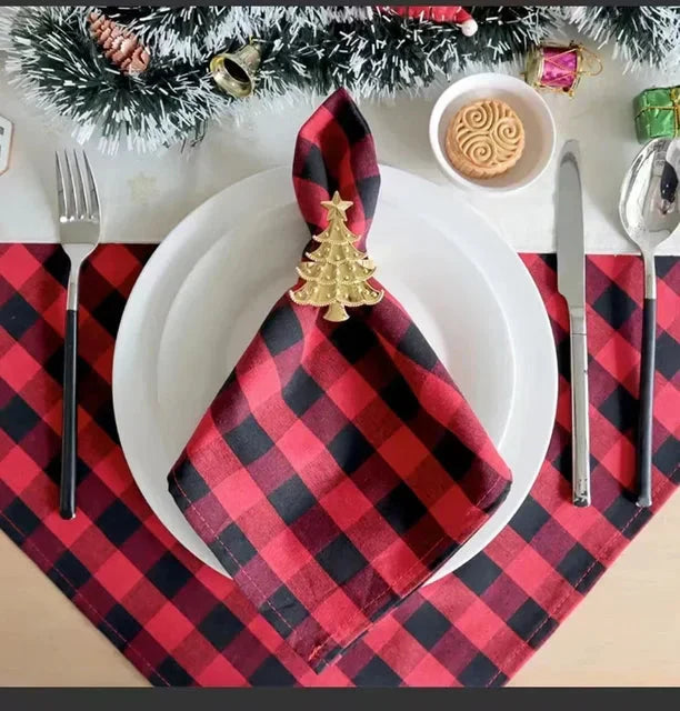 Set of 2 Stylish Checkered Cloth Napkins for Elegant Dining