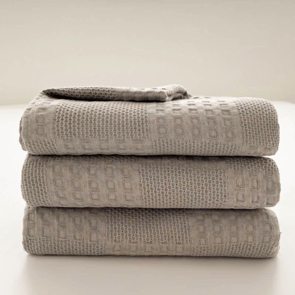 Serene Waffle Weave Blanket for Stylish Relaxation