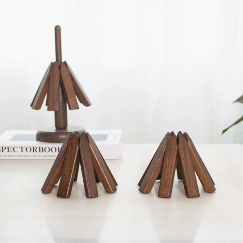 Stylish and Durable Wooden Trivet – Practical Kitchen Accessory