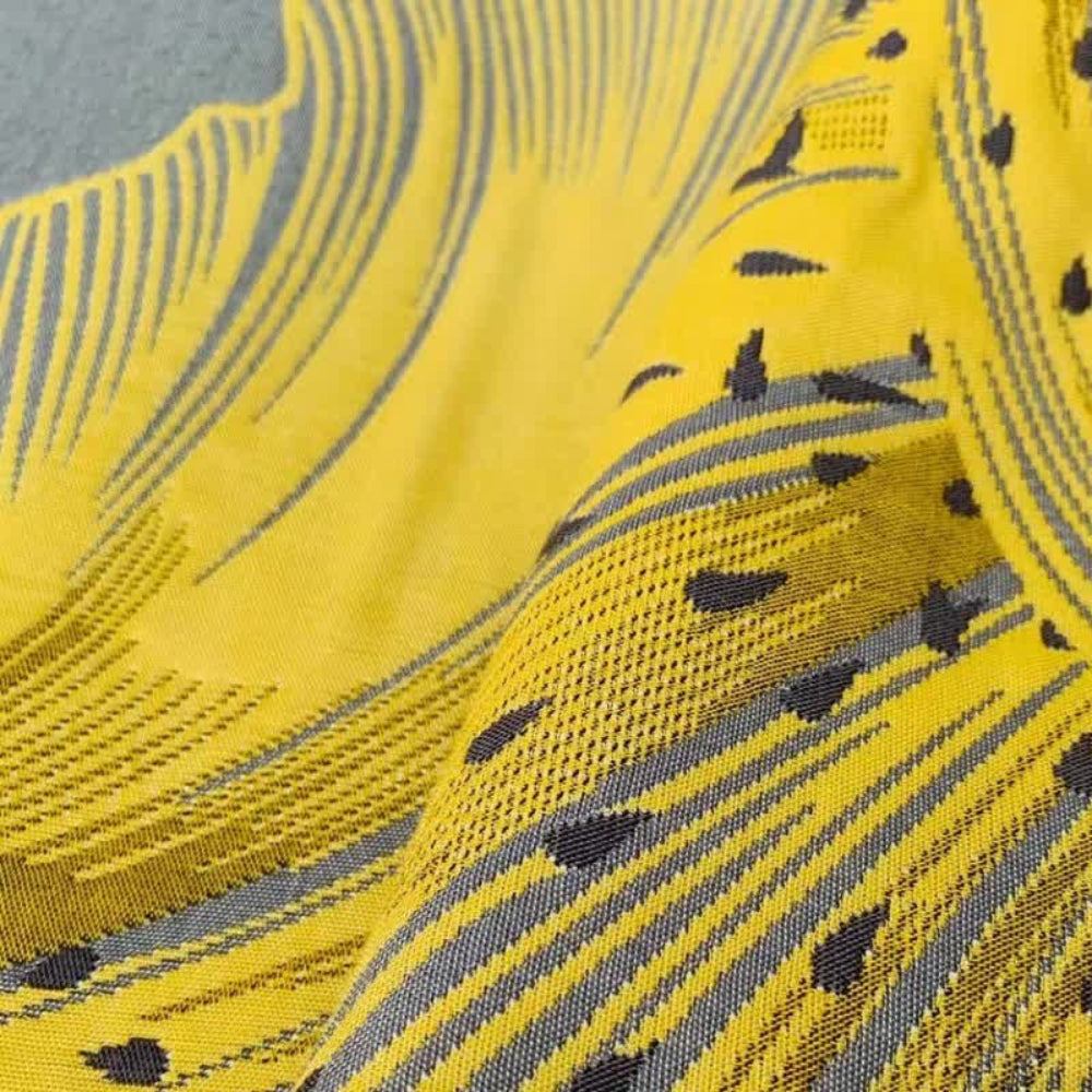 Elegant Reversible Cotton Throw with Leaf Design