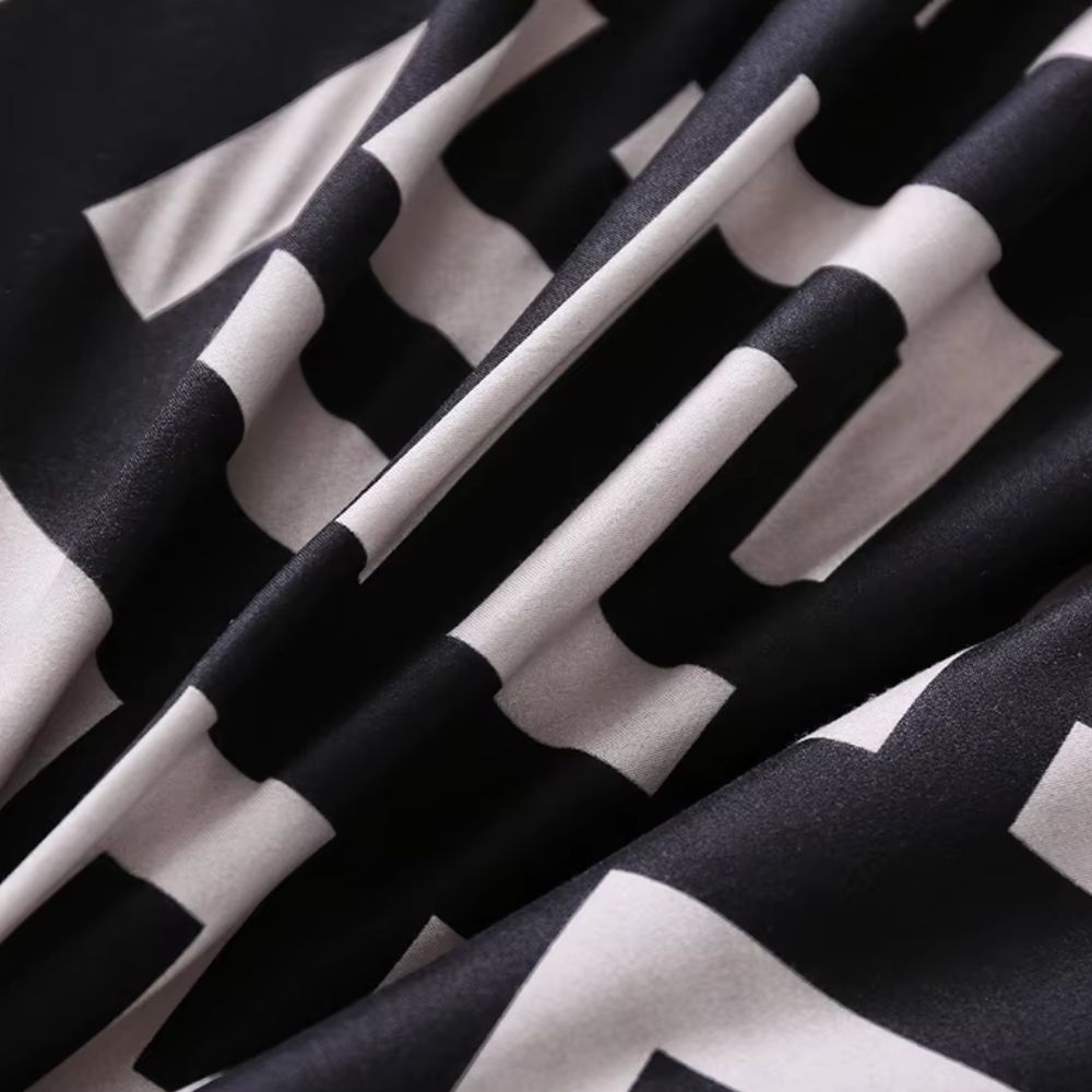 Elegant Geometric Quilt Cover Set | 3-Piece Bedding Collection