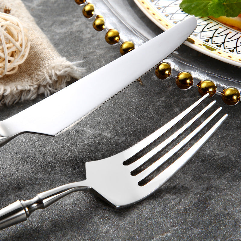 Elegant Cutlery Set with Stylish Design