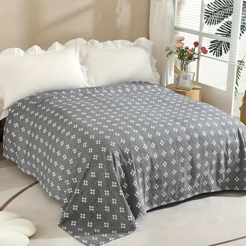 Three-Layer Gauze Blanket with Geometric Diamond Design
