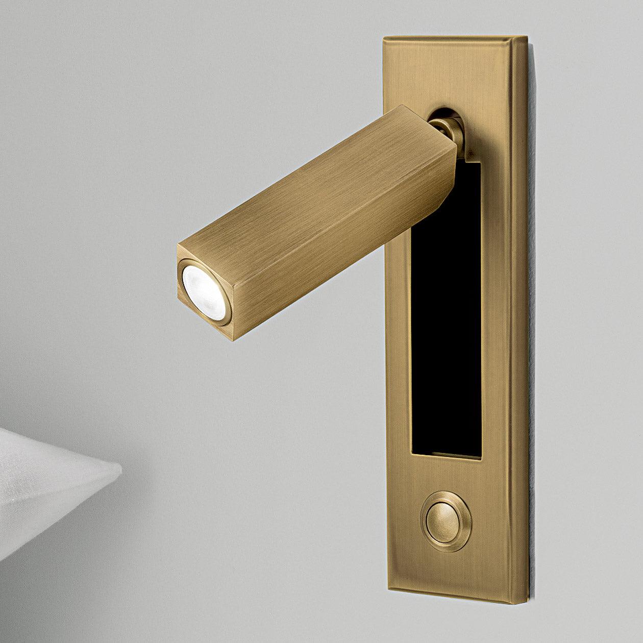Compact Wall Light – Foldable Design for Space Efficiency