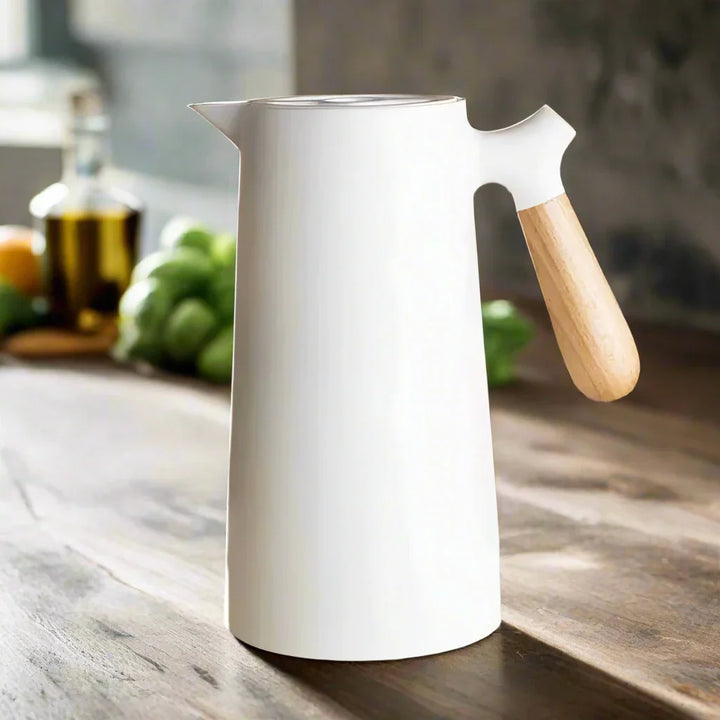 Stylish Thermal Bottle with Long-Lasting Heat and Cold Insulation