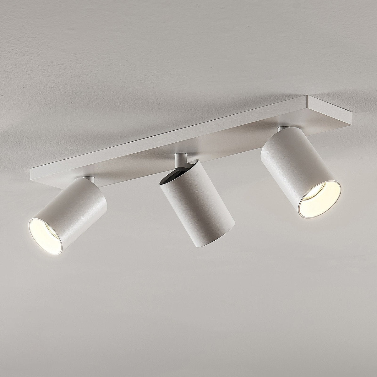 Aluminum Adjustable LED Spotlight - Contemporary Illumination