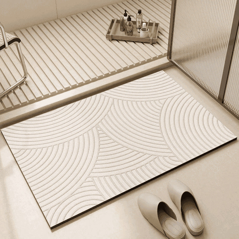 Plush Bath Mat with High Absorbency for Luxury Bathrooms