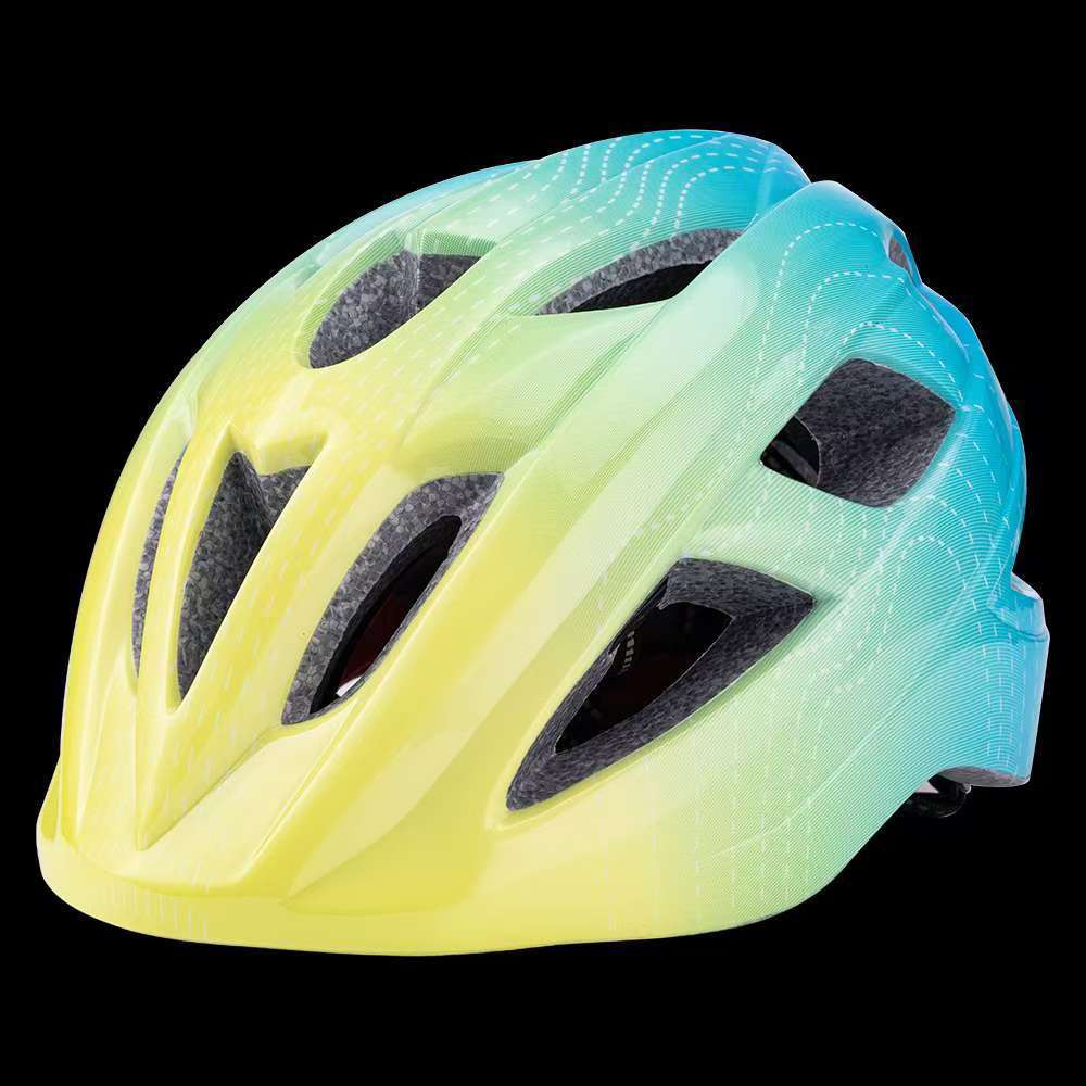 Safety Helmet for Cycling with Aerodynamic Design