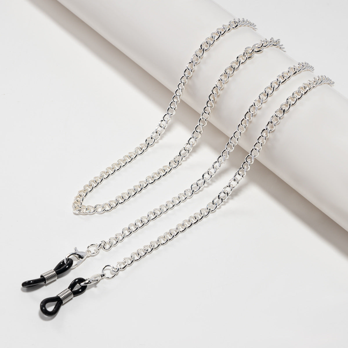 Eyewear Chain with Adjustable Features