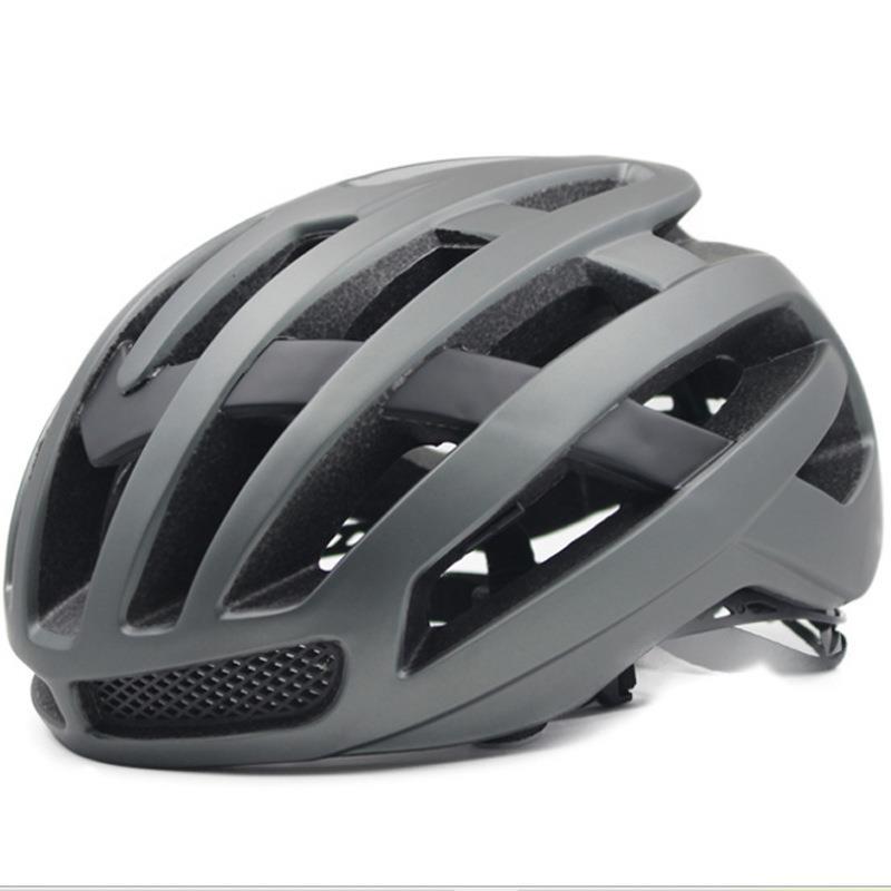 Streamlined Bike Helmet for Enhanced Aerodynamics