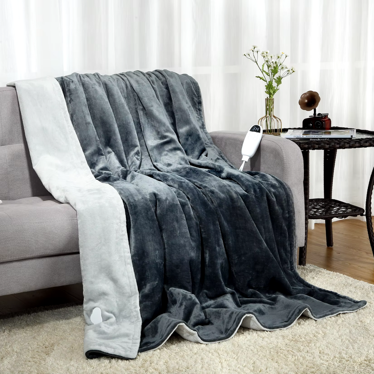 Cozy Electric Throw Blanket for Home Use