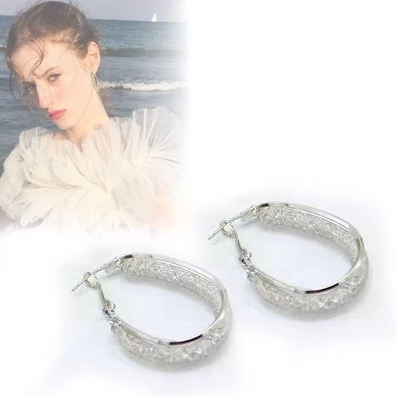 Radiant Twist Hoop Earrings for a Dazzling Look
