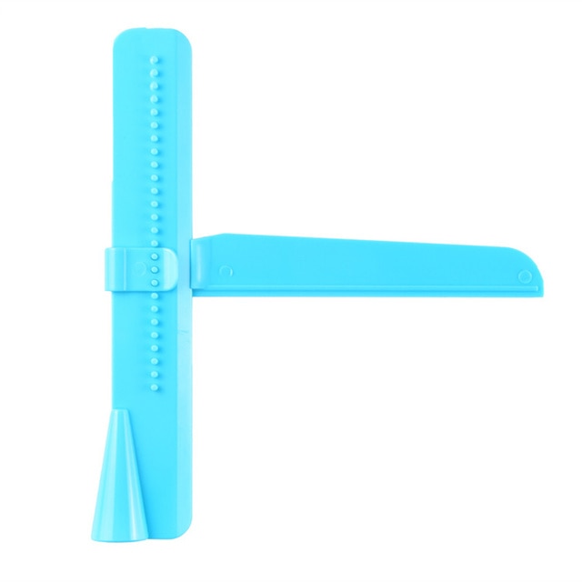 Versatile Cake Smoother and Scraper for Perfect Finishes