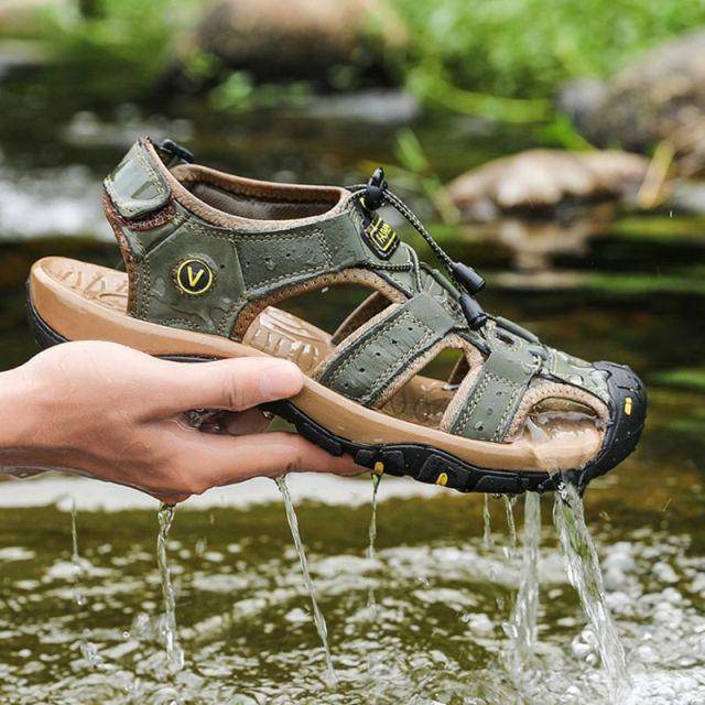 Adventure-Ready Closed-Toe Outdoor Sandals