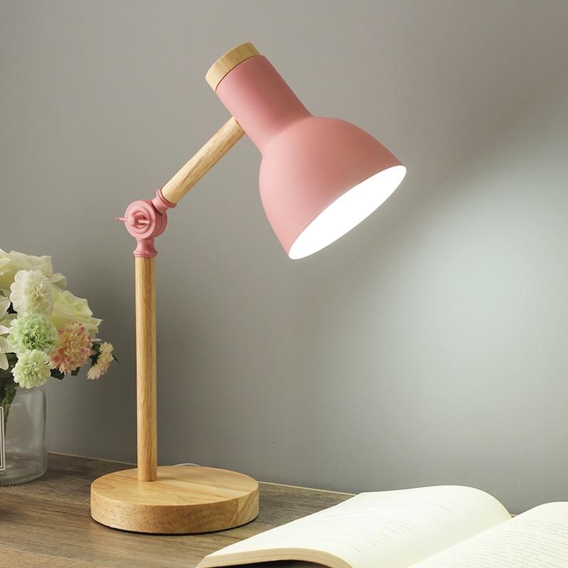 Scandinavian Wood Table Lamp – Cozy Warm Light – Stylish Design