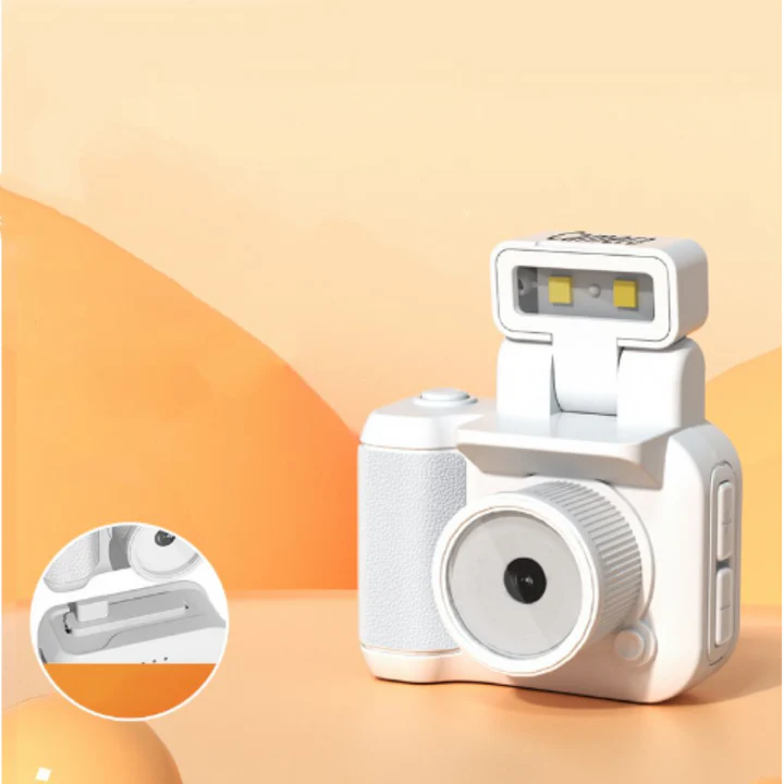 Retro Compact Camera – Vintage Style