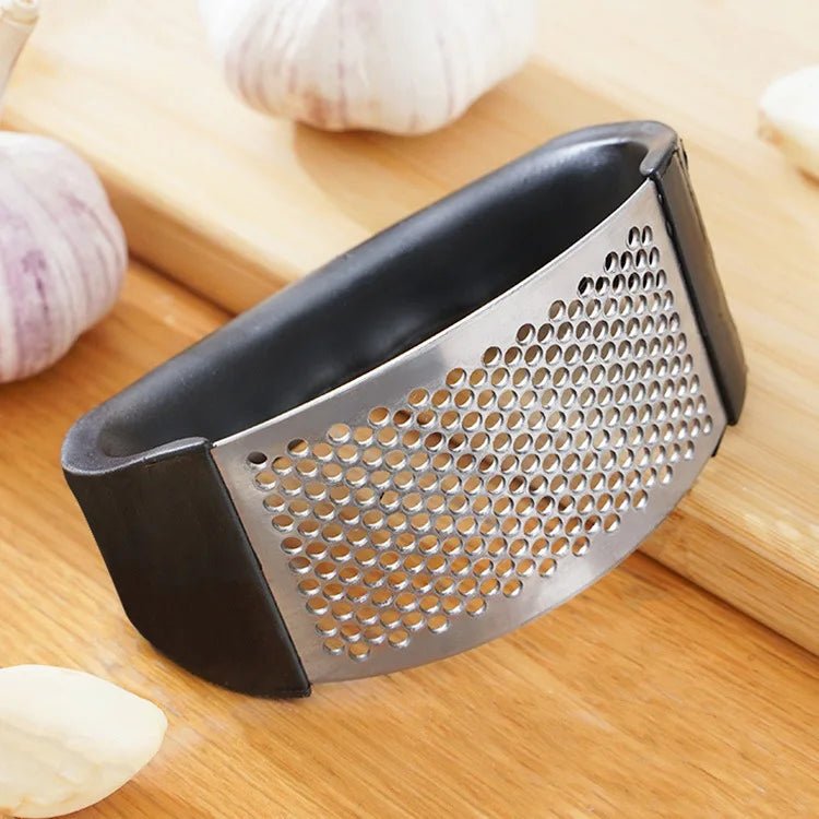 Stainless Steel Mincer for Garlic and Vegetables – Easy to Use