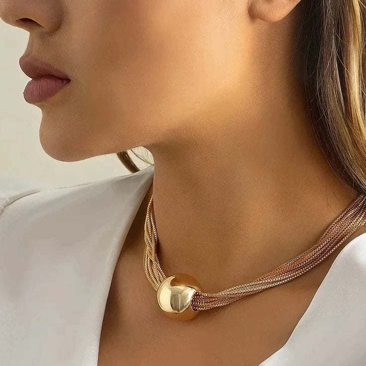 Eternal Radiance Stylish Necklace