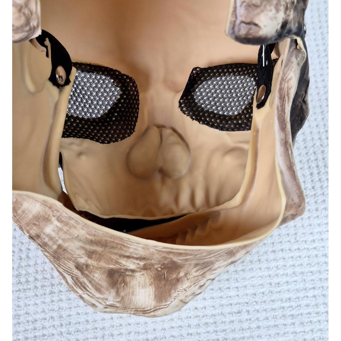 Creepy Skull Mask with Jaw Movement for Halloween Fun