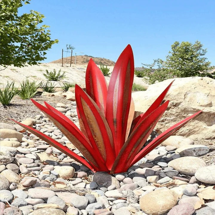 Agave Plant-Inspired Garden Lamp