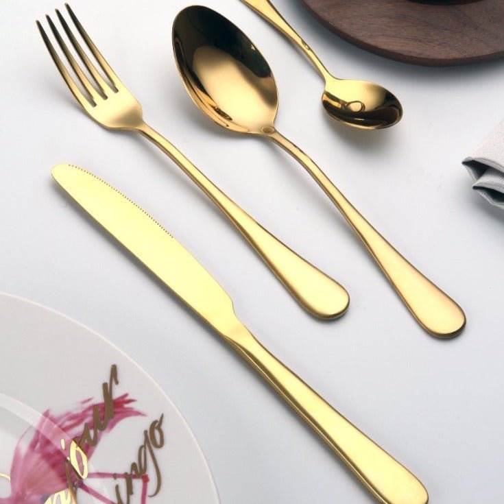 Stainless Steel Cutlery Set in Gold – Elegant Teardrop Style