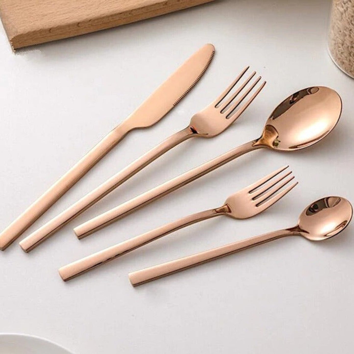 30-Piece Stainless Steel Tableware Set in Modern Gold Design
