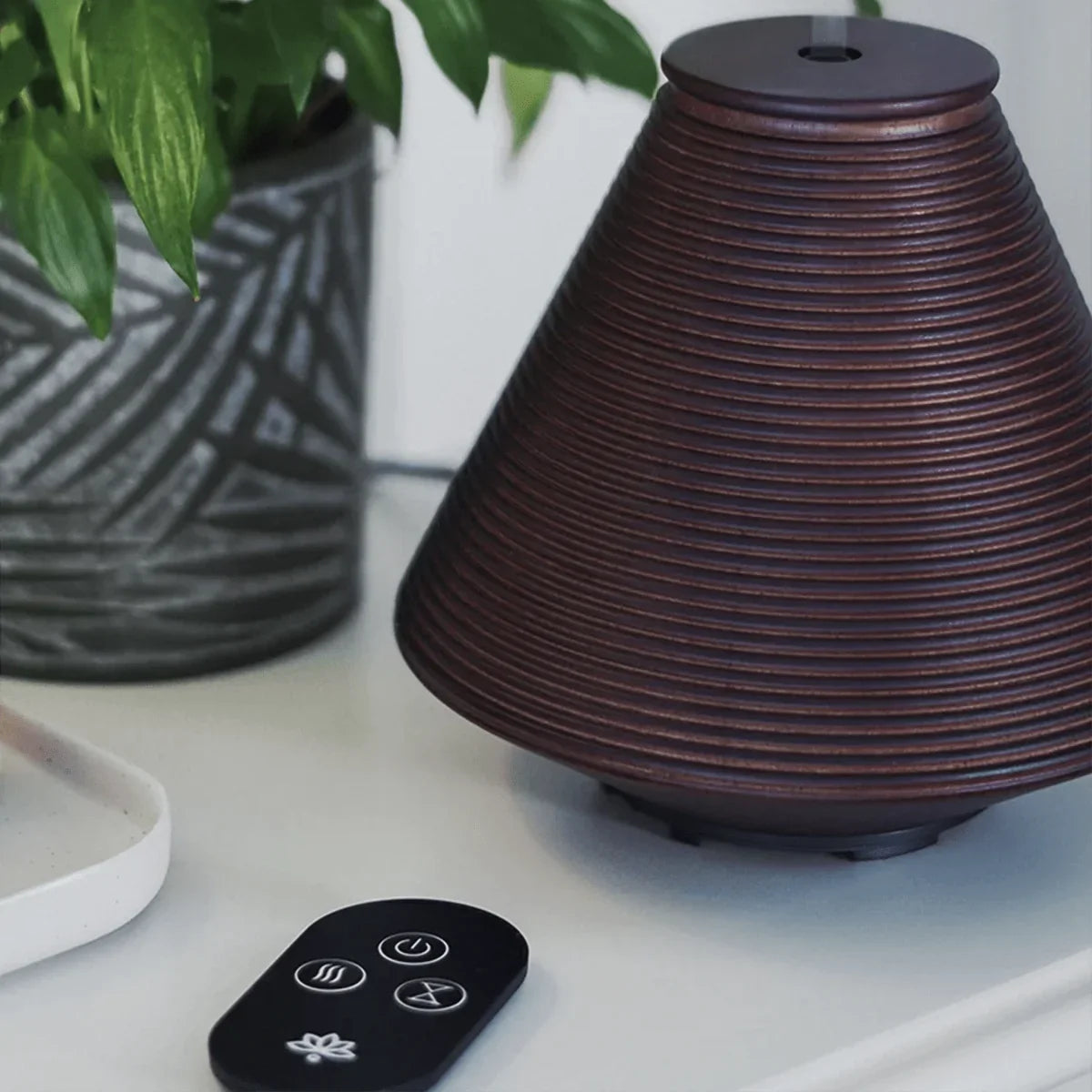Natural Wood Aroma Mist Maker | Remote-Controlled Diffuser with 10-Hour Runtime