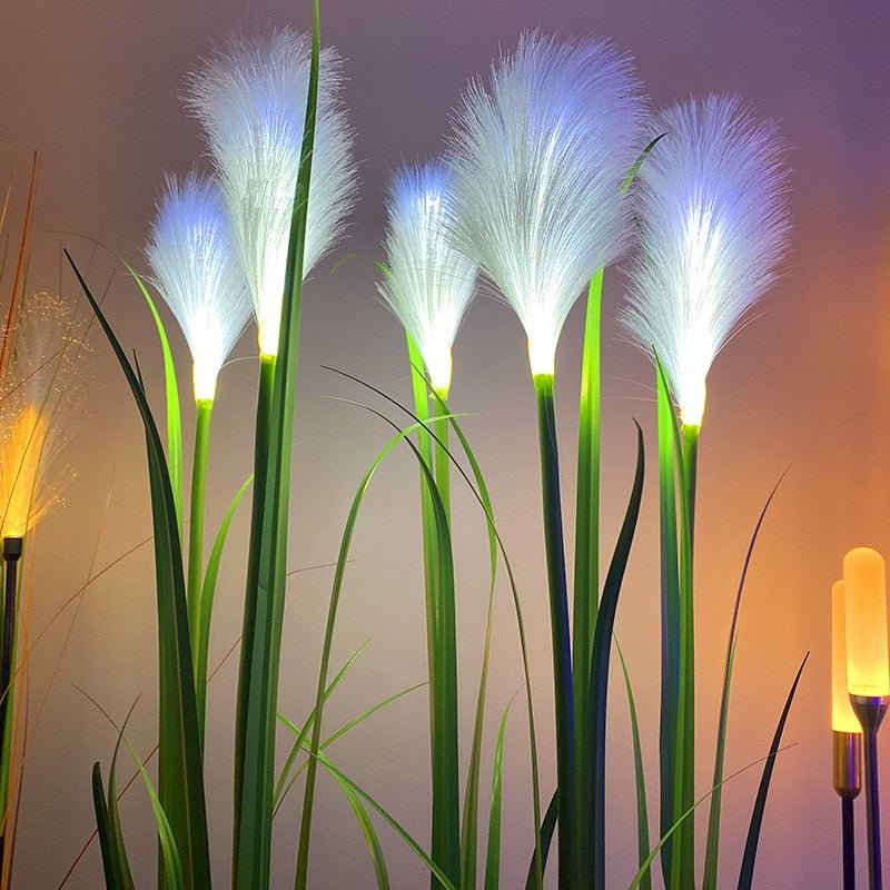 Solar Garden Light in Firework Design – Weatherproof & Wireless – Warm White