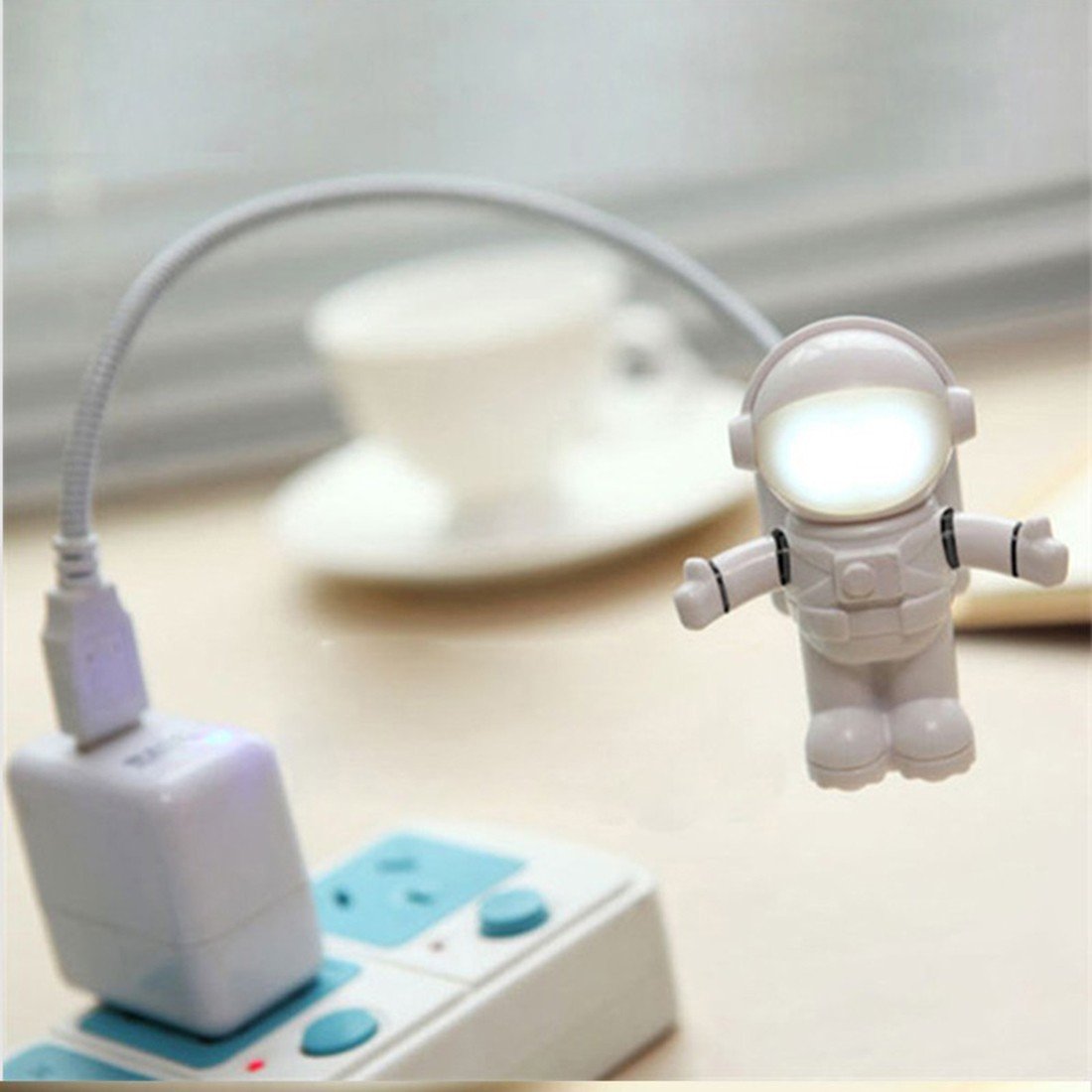 USB Light in Astronaut Design