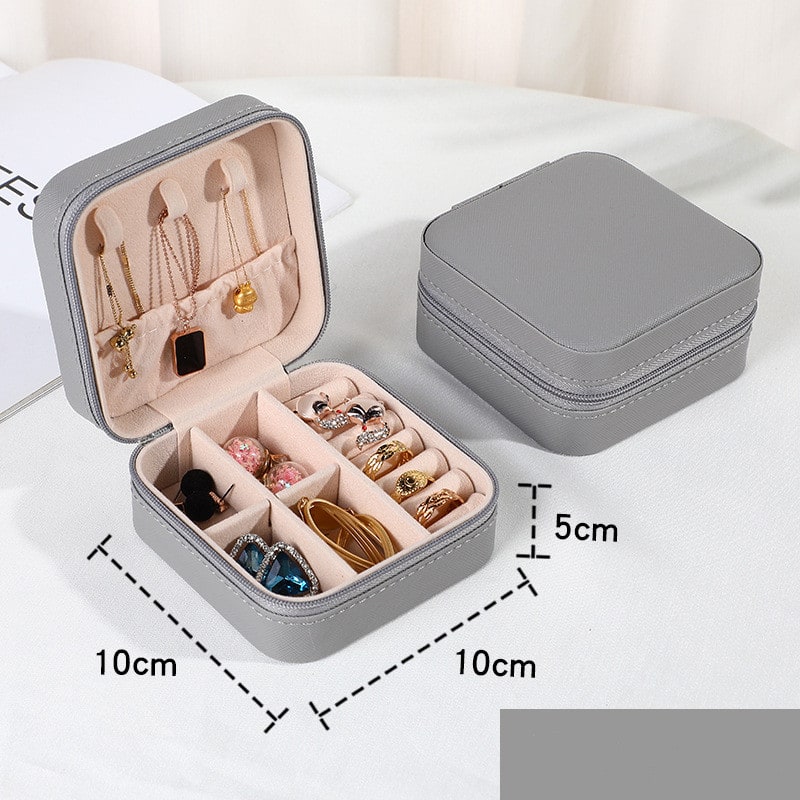 Compact Jewelry Travel Case with Secure Zipper and Padded Storage