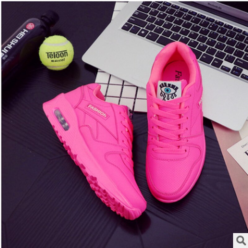 Stylish Lightweight Sneakers for Everyday Comfort