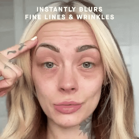 Smooth Finish Primer for Instant Flawlessness | Fills Lines & Pores | Mattifying Makeup Base | Lasts Up to 8 Hours