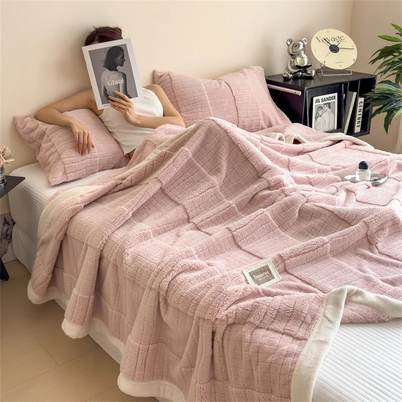 Reversible Velvet Comfort Blanket | Jacquard Coral Fleece Winter Throw | Soft, Warm & Luxurious for Sofa and Bed