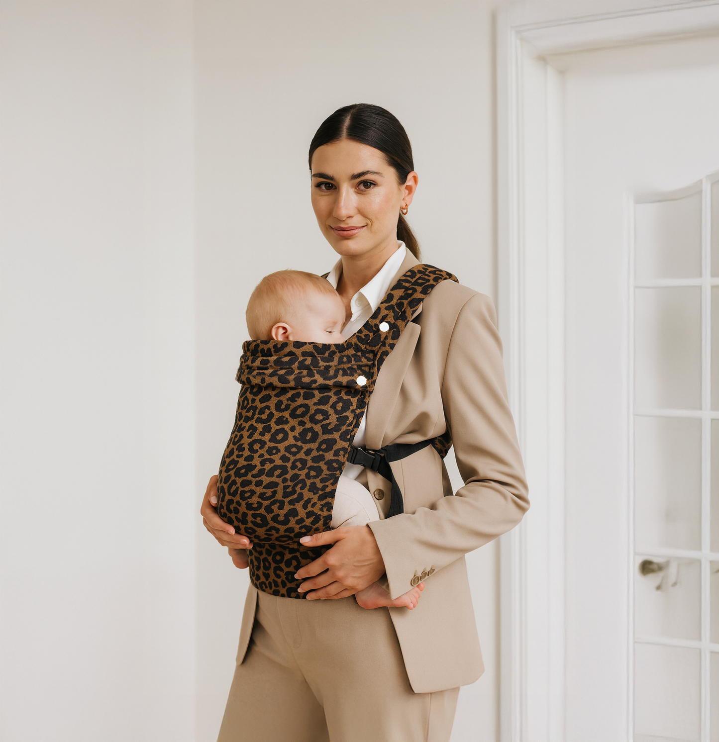 Versatile Baby Carrier for Ultimate Comfort and Mobility