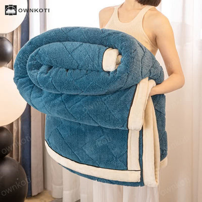 Lightweight Cozy Throw Blanket for Soft Warmth and Comfort
