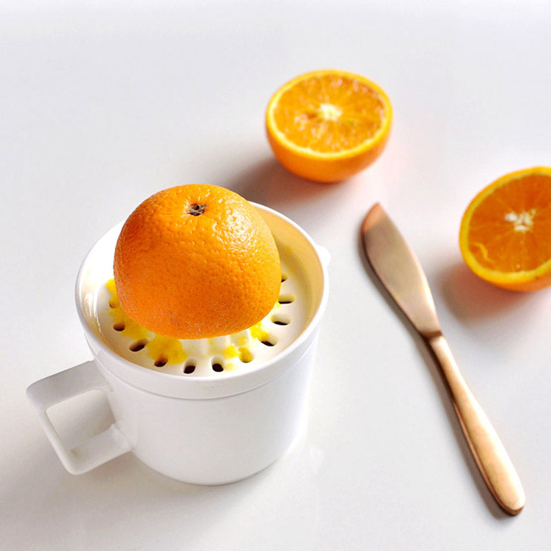 Effortlessly Extract Every Drop of Fresh Juice with PureSqueeze
