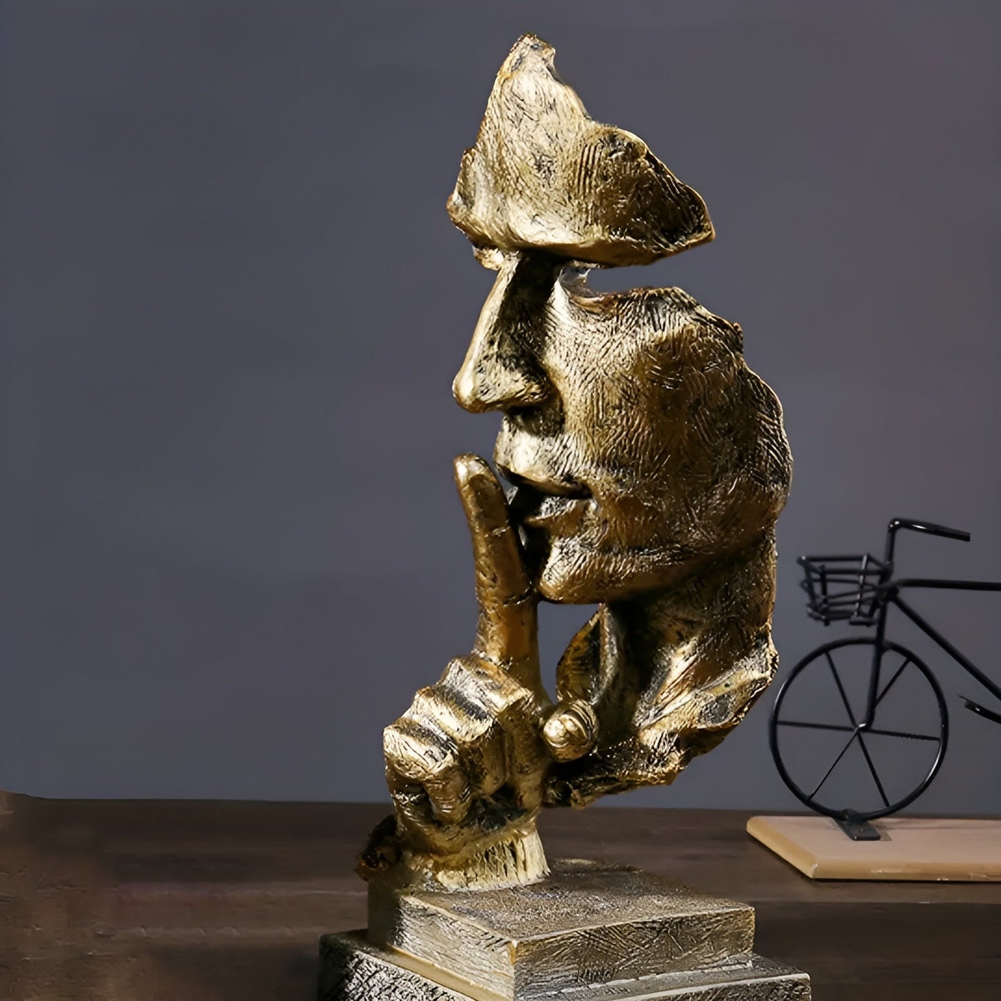 Serene Muse Sculpture – Elegant Modern Art for Any Space