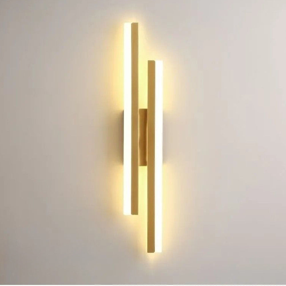Acrylic and Metal Designed LED Wall Light