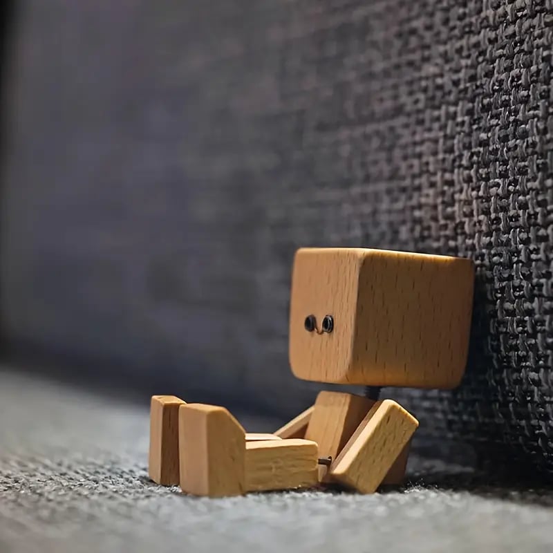 Charming Bobblehead Décor | Handcrafted Natural Wood | 8 cm
