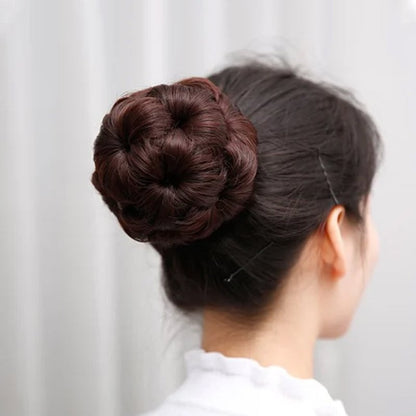Flower-Shaped Hairpin for Quick Updo – Stylish Clip