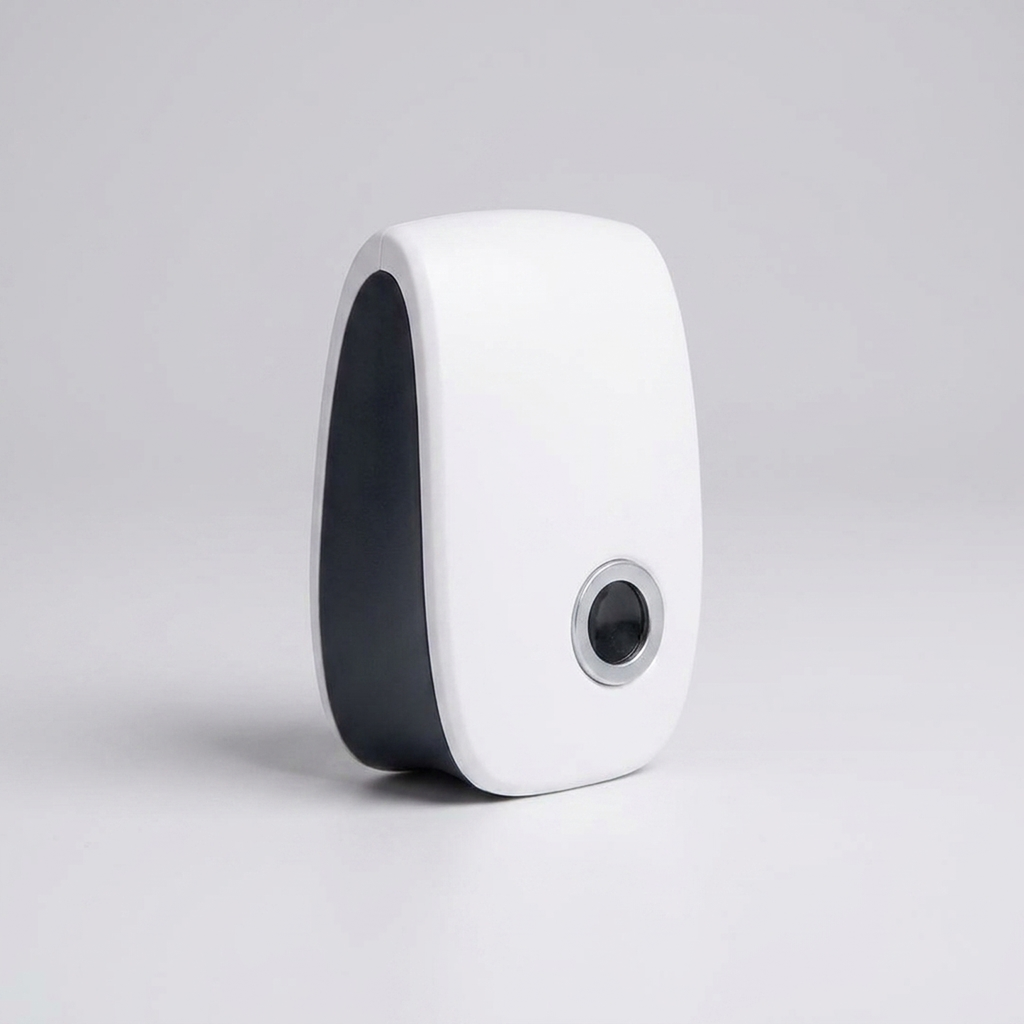Ultrasonic Indoor Plug-In Repeller for Daily Use