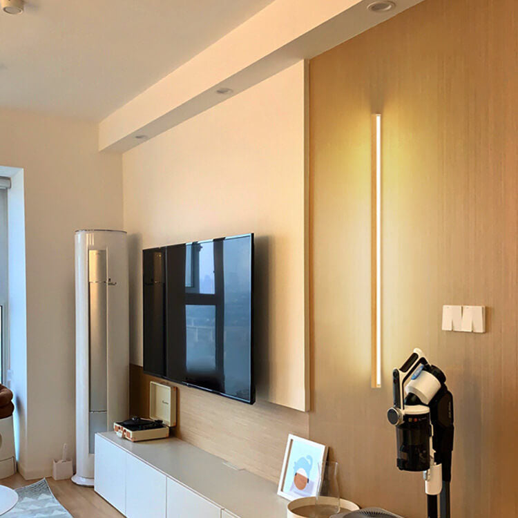 Japanese LED Wall Lamp with Solid Wood Design - Modern Accent Light