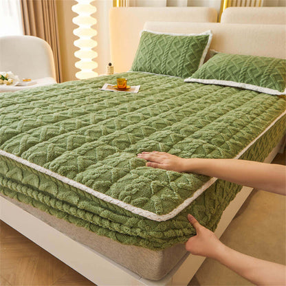 Washable Plush Fitted Mattress Protector