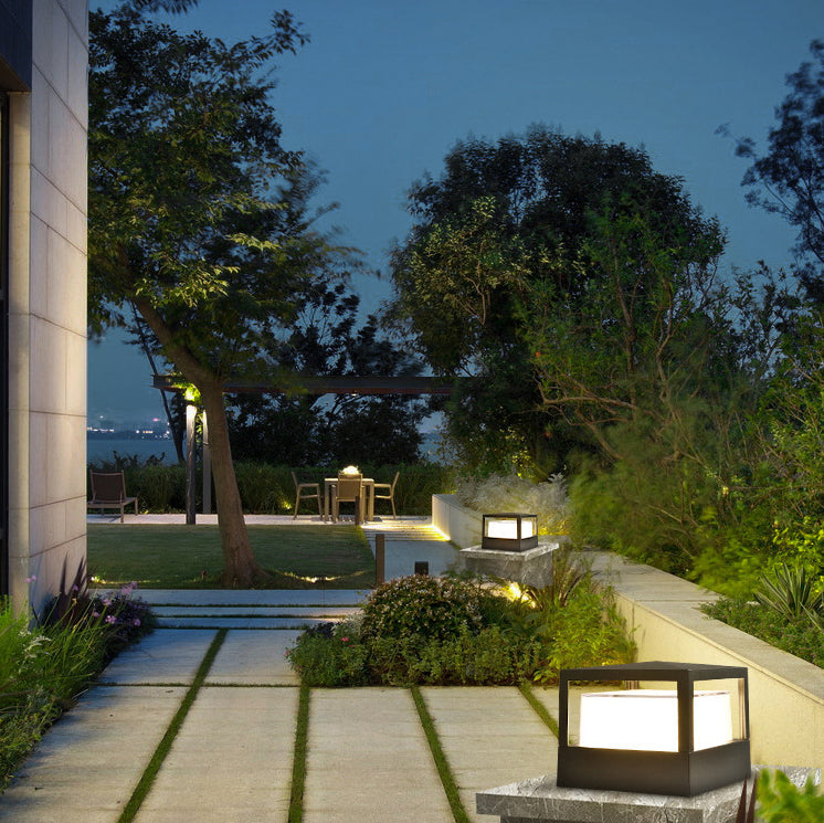 Square Modern Waterproof LED Outdoor Landscape Light