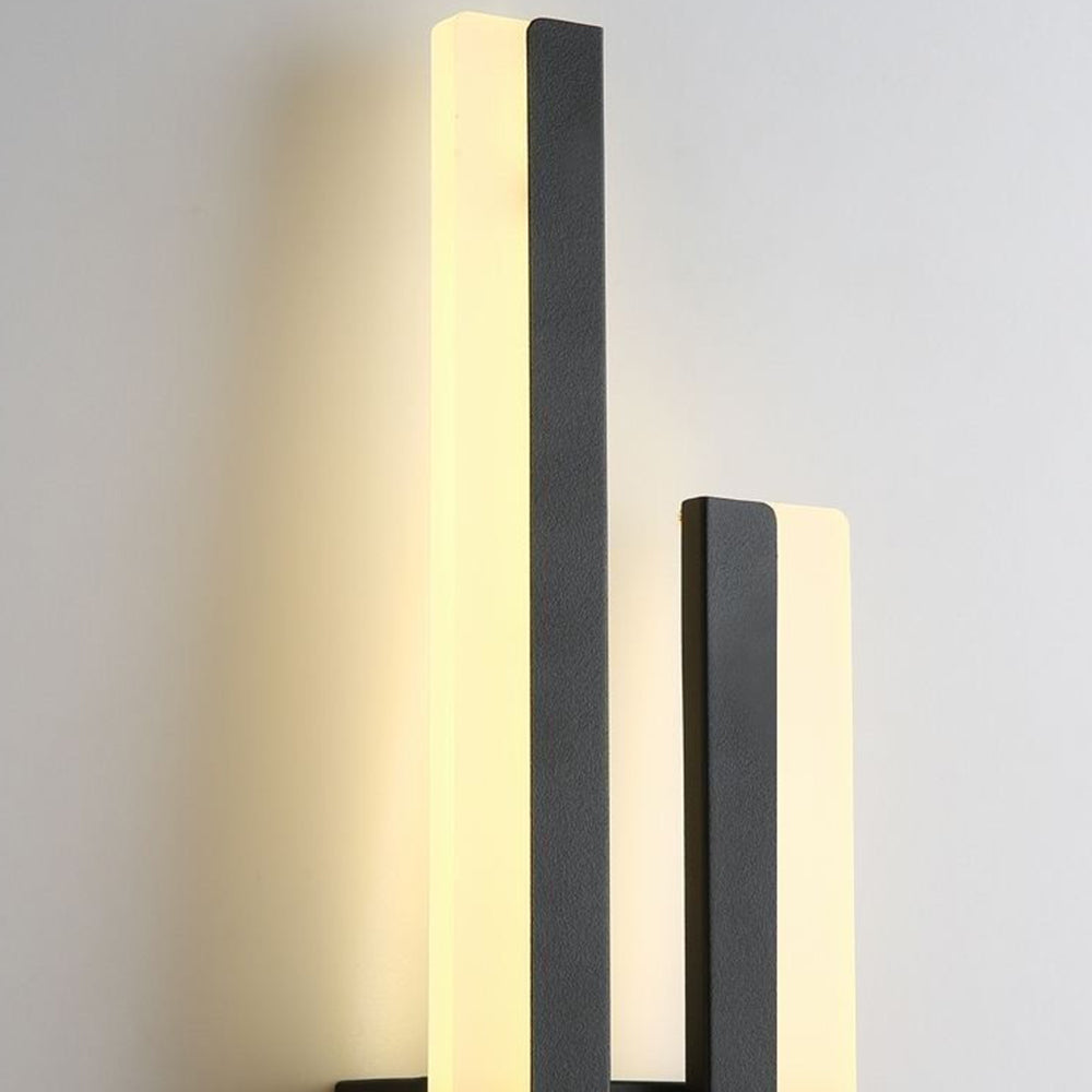 Acrylic and Metal Designed LED Wall Light